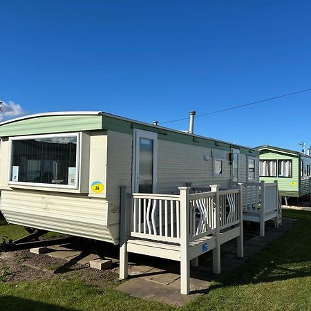 Baileys Caravan Hire - Sealands Plot 26 - Dog Friendly 잉골드멜스 외부 사진